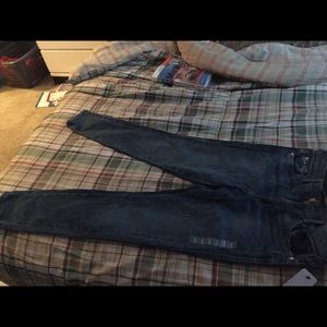 Mid rise skinny GUESS jeans
